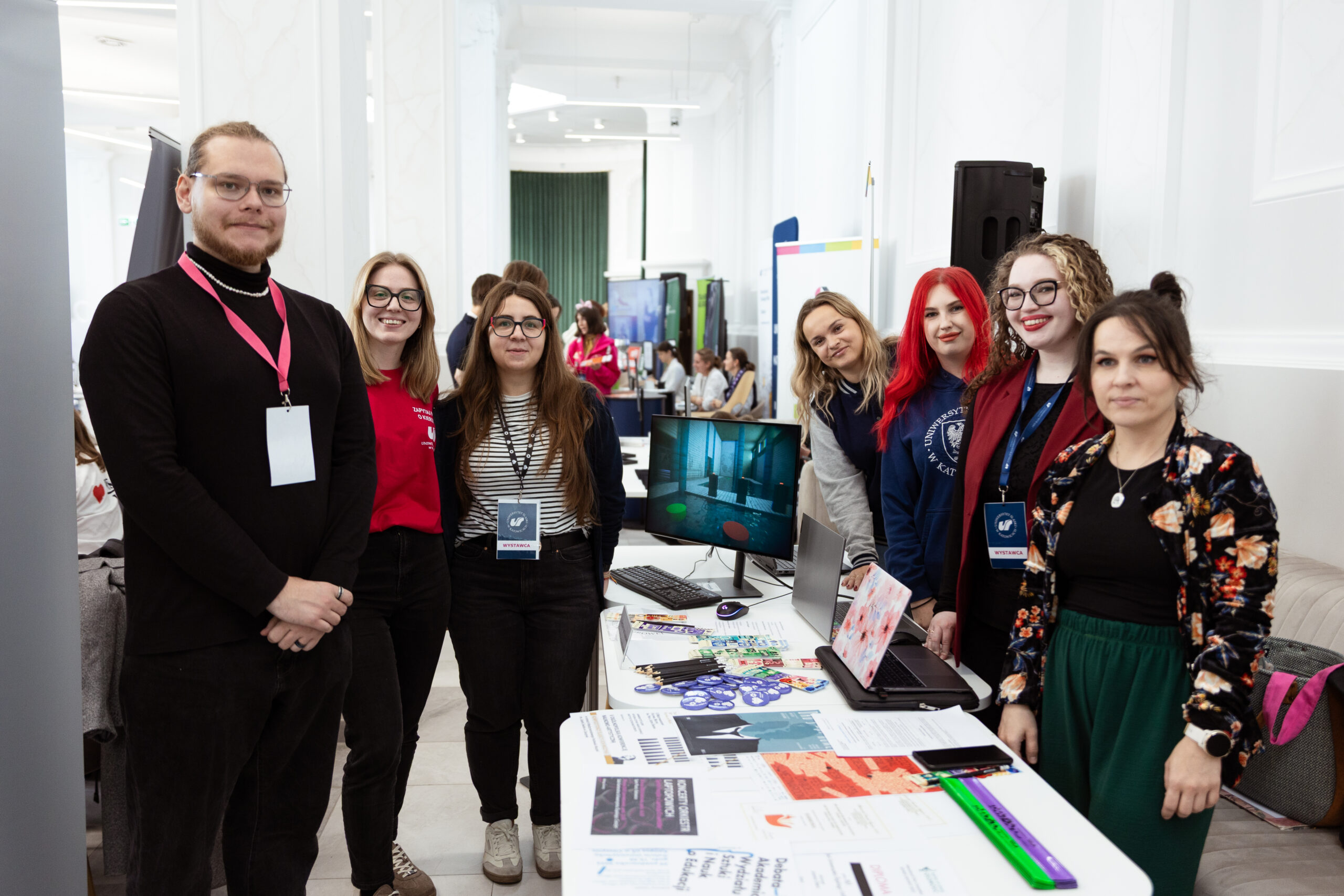 Grupa reprezentantów Wydziału Sztuki i Nauk o Edukacji