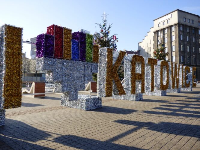 napis "I love Katowice" na katowickim deptaku