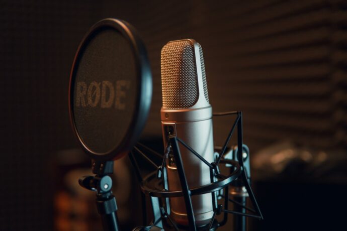 Mikrofon radiowy.