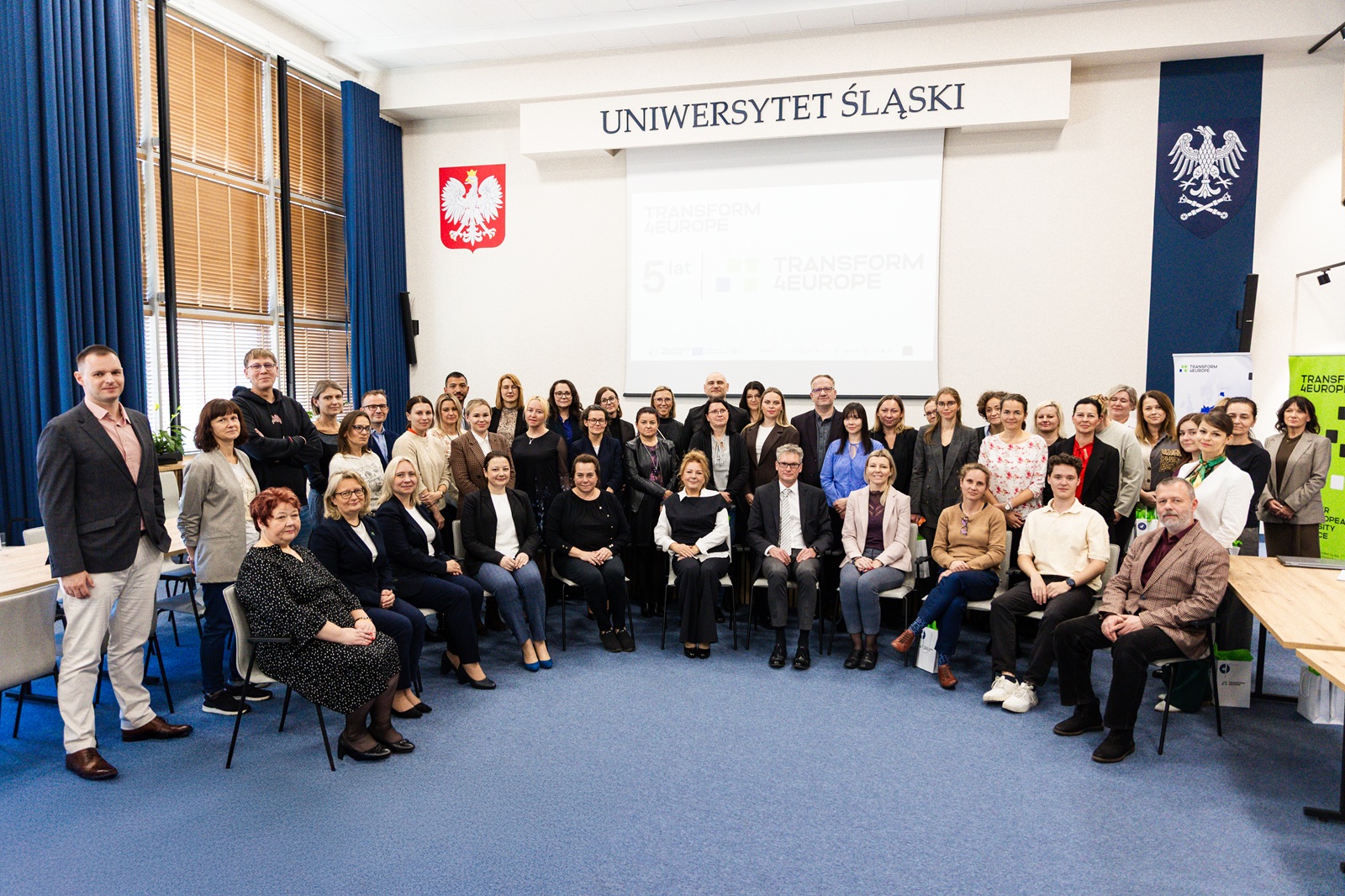 Zdjęcie grupowe uczestników uroczystości