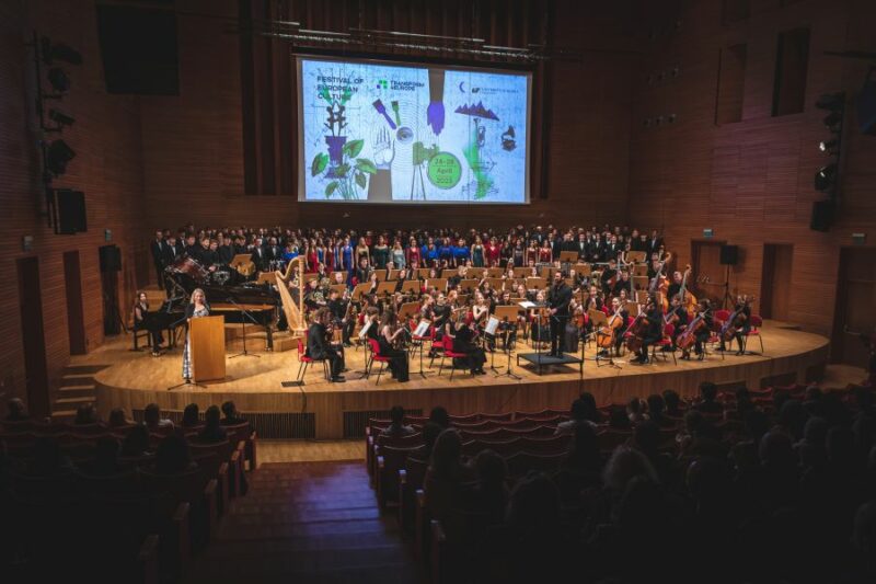 orkiestra i chóry