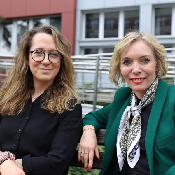 Dr Jagoda Różycka i dr hab. Karina Leksy, prof. UŚ