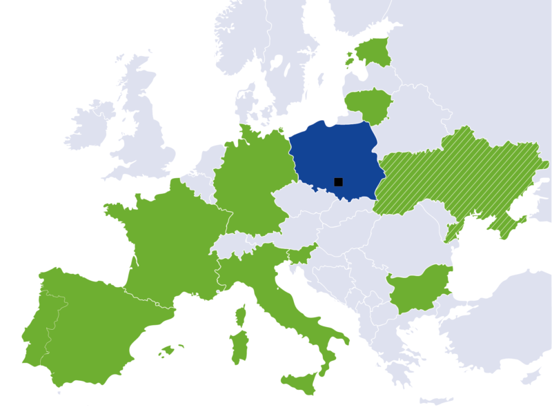 mapa Europy z zaznaczoną na niebiesko Polską