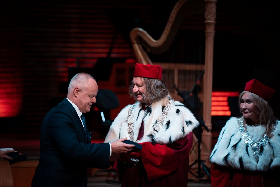 Wręczenie medali „Zasłużony dla Nauki Polskiej Sapientia et Veritas”