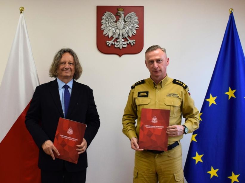 ląski Komendant Wojewódzki PSP st. bryg. Damian Legierski oraz Rektor Uniwersytetu Śląskiego prof. dr hab. Ryszard Koziołek.