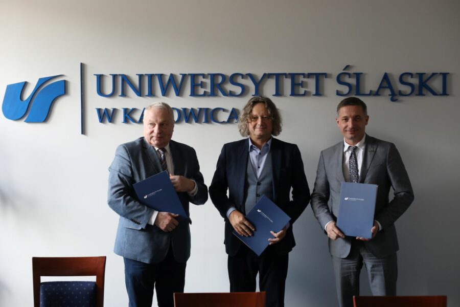 Od lewej prof. dr. hab. inż. Joachim Foltys – Dyrektor Szpitala, Rektor Prof. dr. hab. Ryszard Koziołek Piotr Kuczera - Prezydent Miasta Rybnik