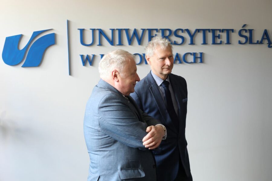dziekan WNS UŚ prof. dr hab. Zenon Gajdzica, prof. dr. hab. inż. Joachima Foltysa – Dyrektora Szpitala, Prof. dr. hab. Ryszard Koziołek - Rektor,Piotr Kuczera - Prezydent Miasta Rybnik
