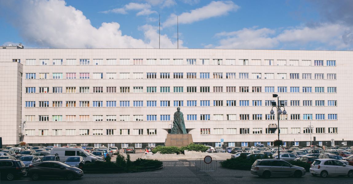 Budynek przy pl. Sejmu Śląskiego 1
