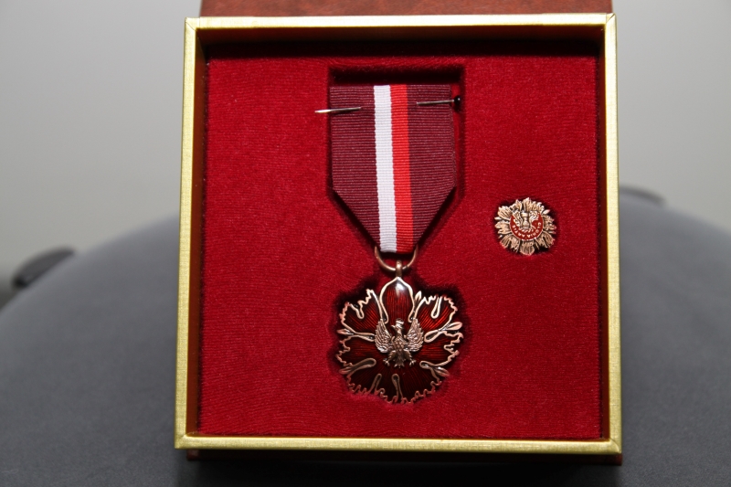 Medal „Zasłużony dla Kultury Polskiej Gloria Artis”