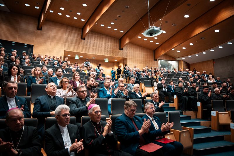 W uroczystości z okazji 25-lecia Wydziału Teologicznego Uniwersytetu Śląskiego w Katowicach uczestniczyli przedstawiciele władz uczelni, społeczność akademicka, absolwenci WTL oraz zaproszeni goście | Fot. Marcel Goldmann