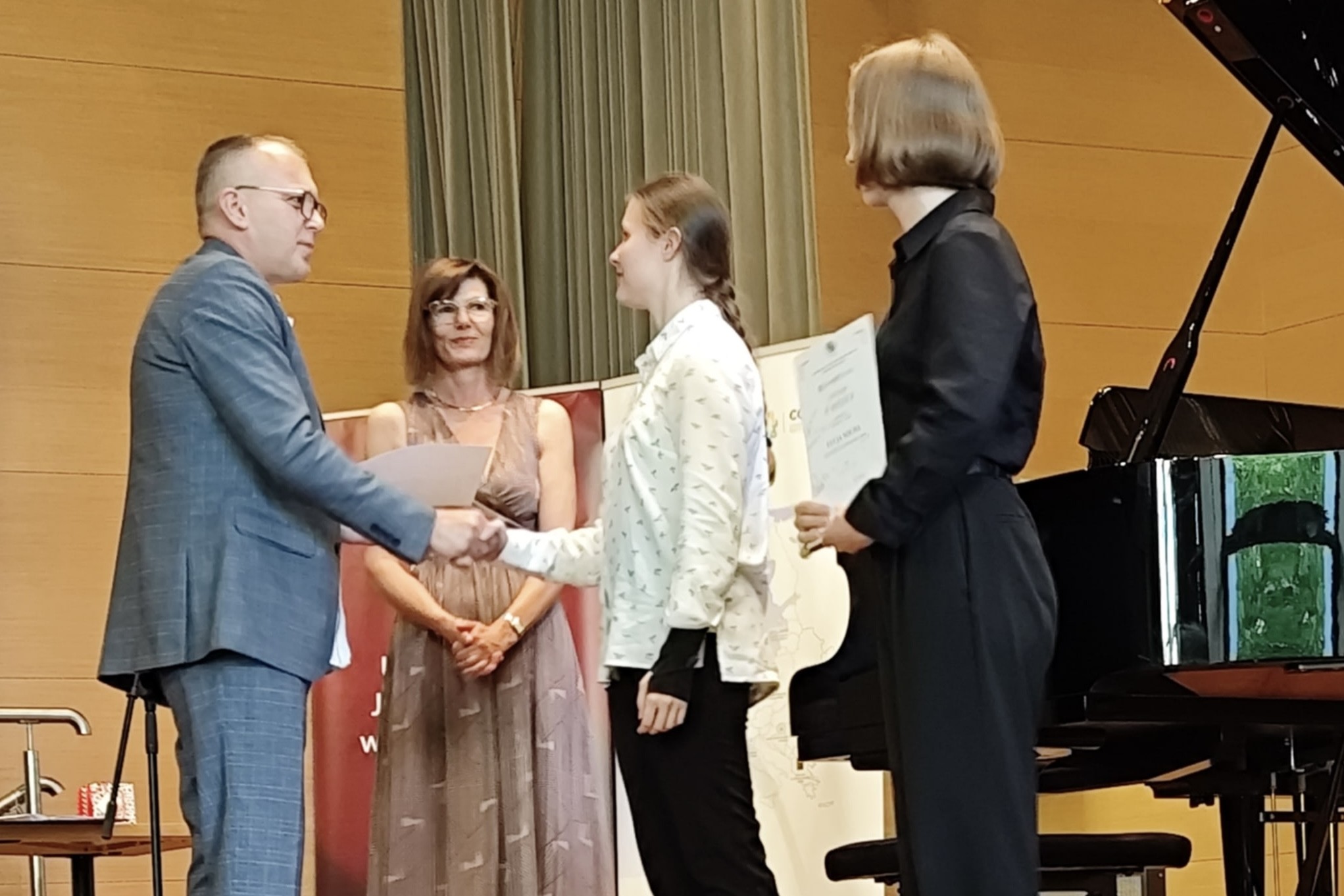 Sukcesy studentek podczas I Międzynarodowego Konkursu Interpretacji Muzycznej, materiały UŚ