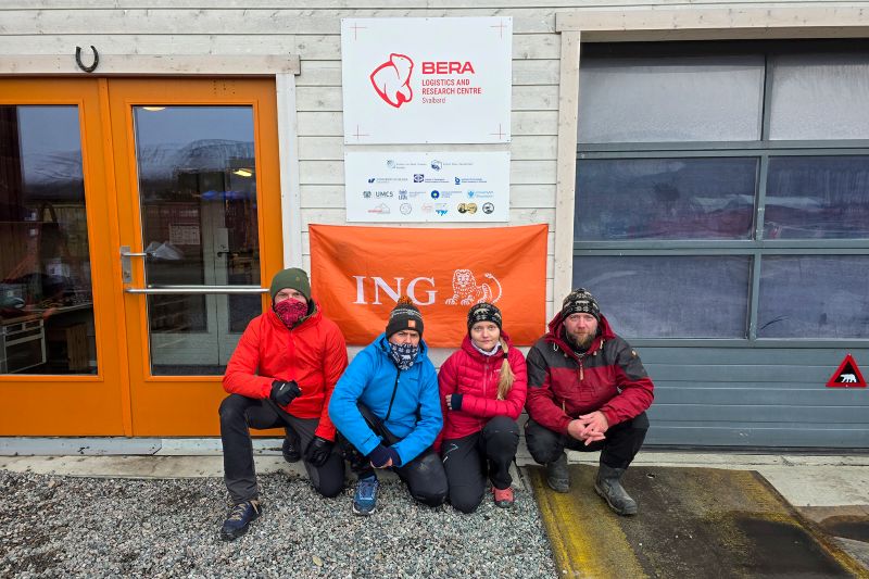 Wspólne zdjęcie uczestników wyprawy pod BERA | Fot. Daniel Migdalski