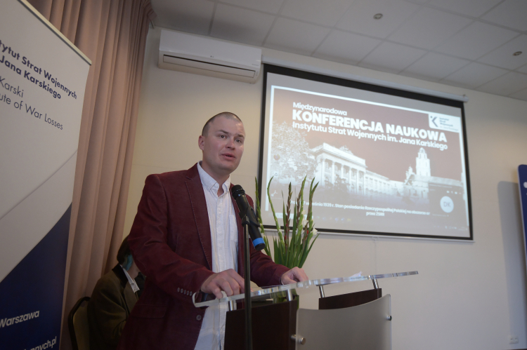 Dr Piotr Olechowski | Materiały Instytutu Historii UŚ