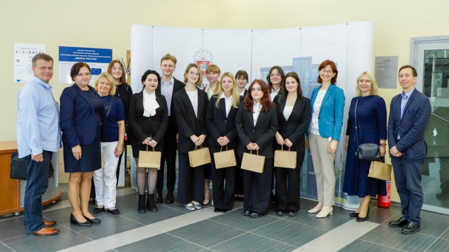 Studenci Międzynarodowych Studiów Nauk Politycznych i Dyplomacji na wyjeździe studyjnym w Wilnie