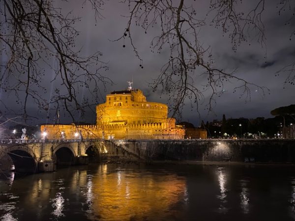 Zdjęcie zamku św. Anioła w Rzymie