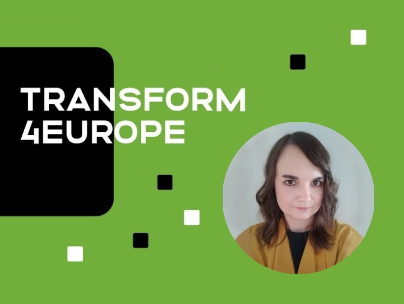 Dr Monika Frania i napis Transform4Europe