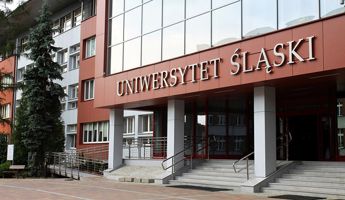 Budynek rektoratu Uniwersytetu Śląskiego. Fot. Sekcja Prasowa UŚ//Rectorate of the University of Silesia, photo by Press Section