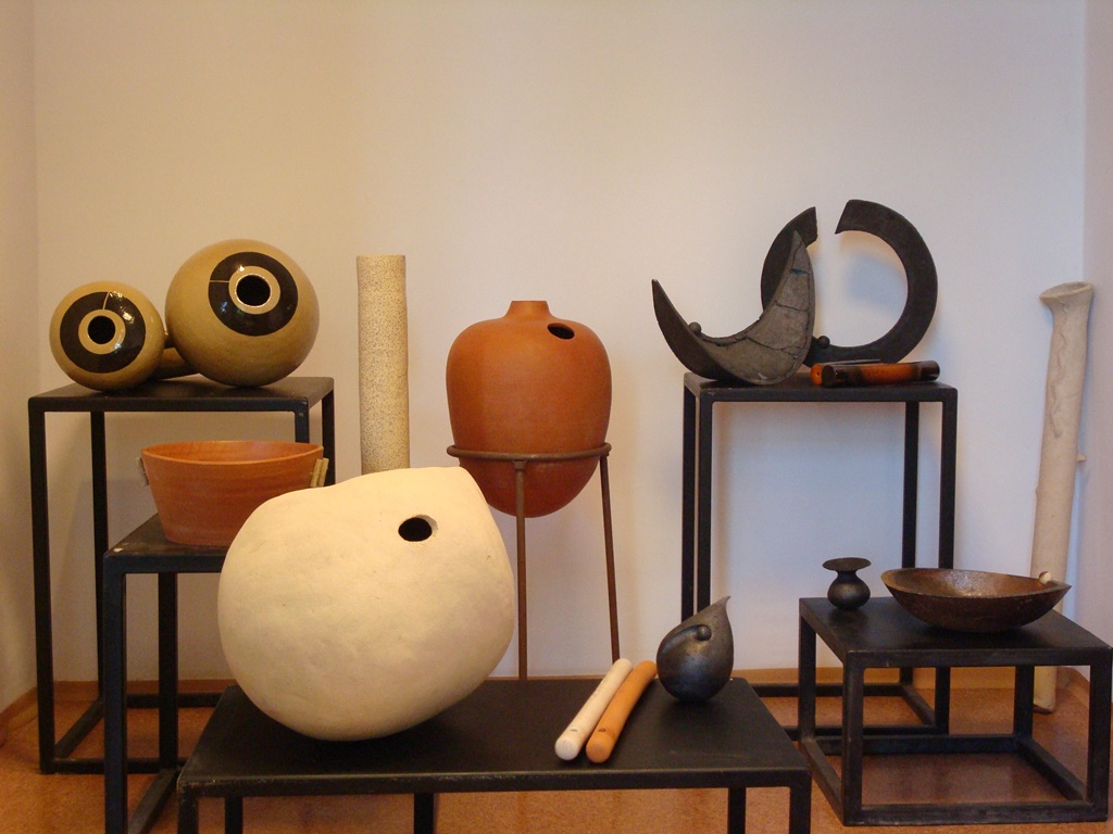 Instrumenty ceramiczne  i obiekty dźwiękowe III, fot. archiwum Pracowni Ceramiki