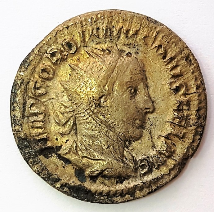 Moneta rzymska prezentująca profil jednego z władców