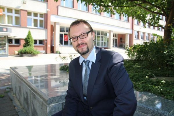 dr Maciej Woźny