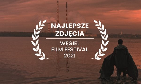 kadr z filmu oraz napis: Najlepsze zdjęcia, Węgiel Film Festiwal 2021