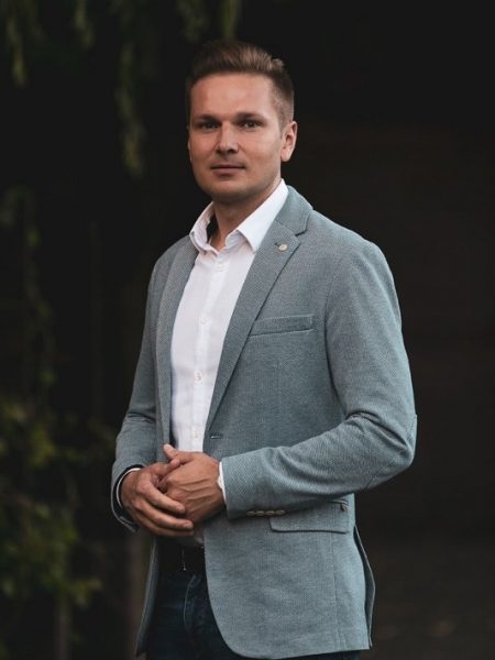 Dr Marcin Gierczyk