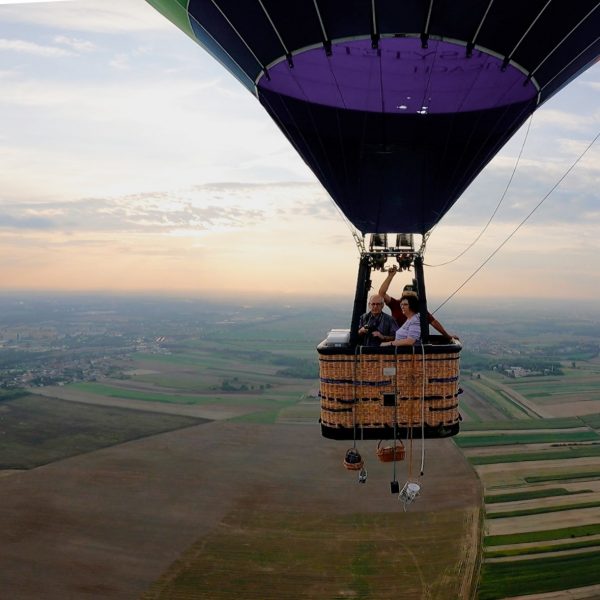 Załoga balonu badawczego w trakcie lotu