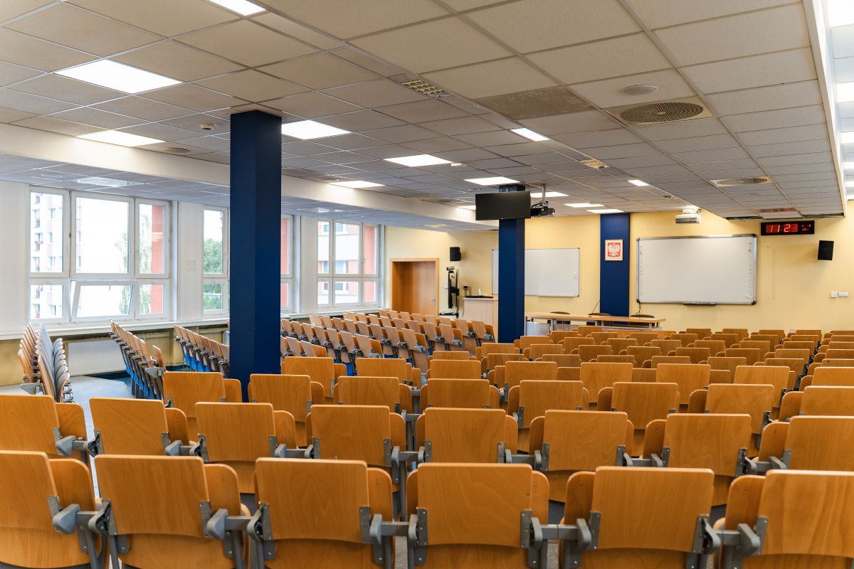 DSC03231 aula na Wydziale Nauk Ścisłych i Technicznych w Katowicach