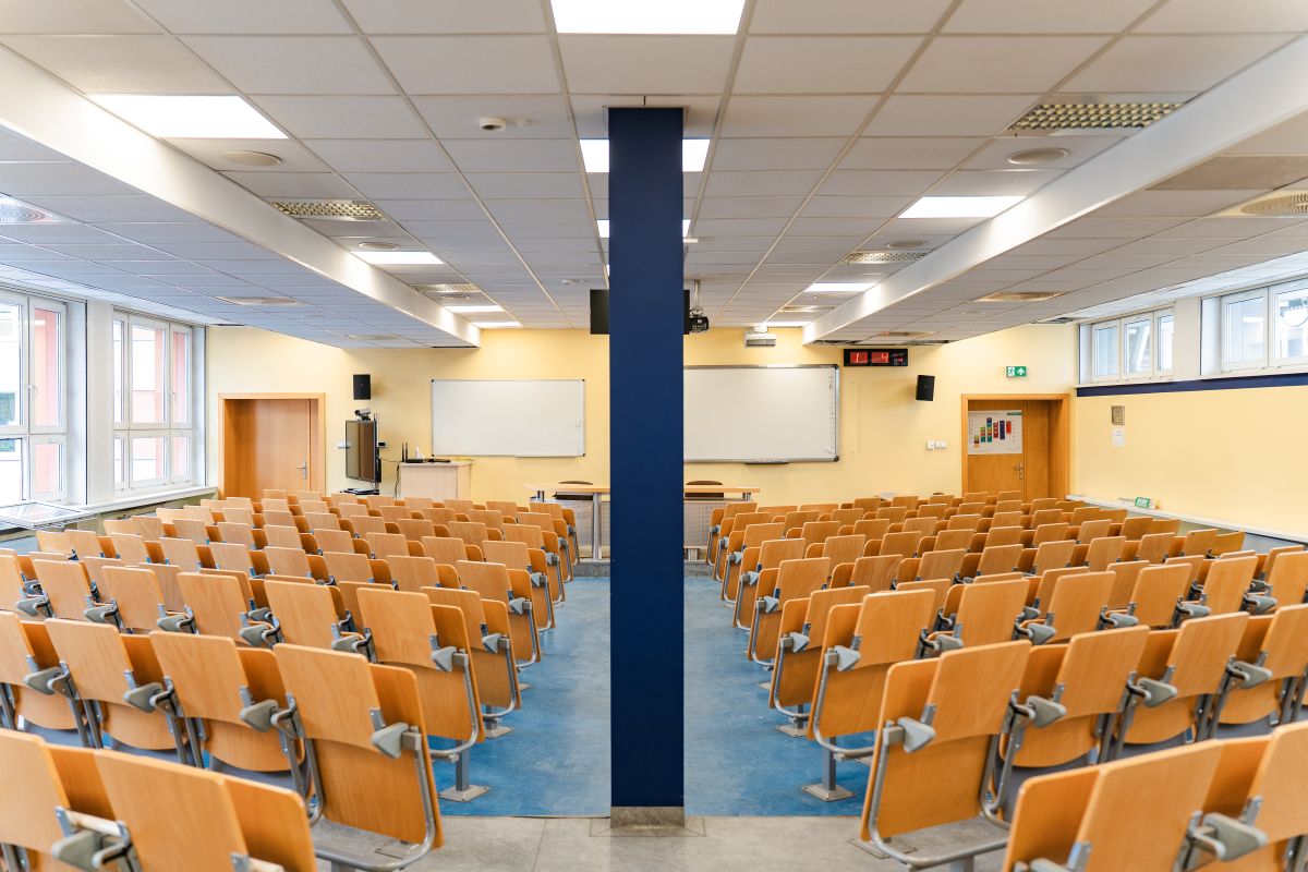 DSC03234 aula na Wydziale Nauk Ścisłych i Technicznych w Katowicach
