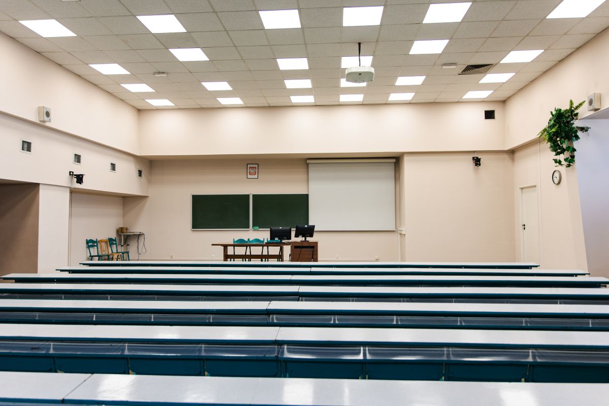 SU3A7797 aula w budynku przy ul. Szkolnej 9 w Katowicach