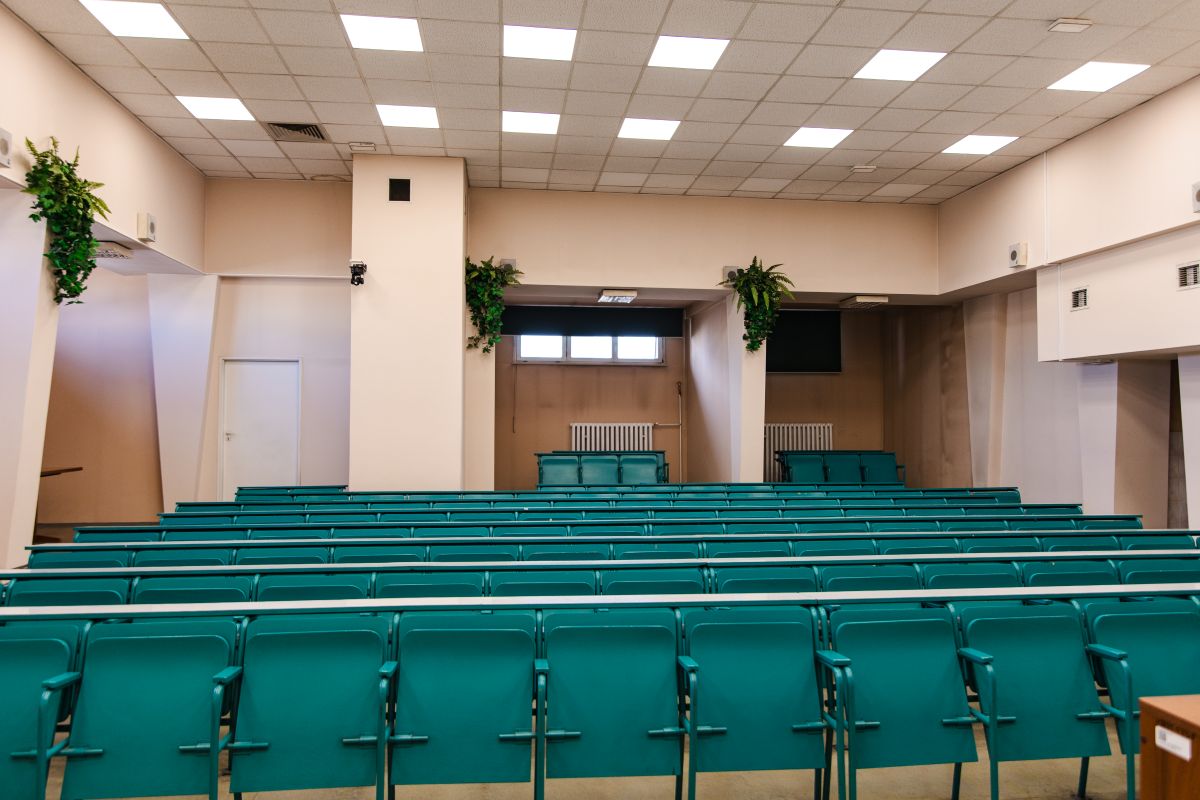SU3A7800 aula w budynku przy ul. Szkolnej 9 w Katowicach