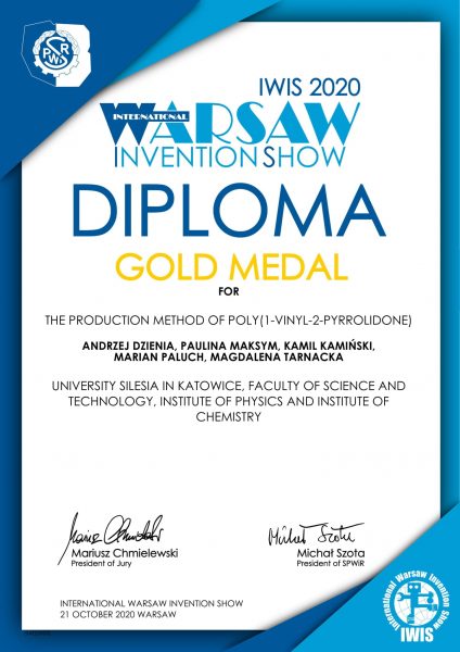 biało-niebieski dyplom Międzynarodowej Warszawskiej Wystawy Wynalazków IWIS dla badaczy z Uniwersytetu Śląskiego