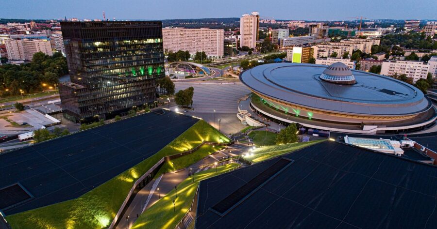 Widok z lotu ptaka na Międzynarodowe Centrum Kongresowe i Spodek w Katowicach / Bird-eye view at the International Congress Centre and the Spodek Arena in Katowice