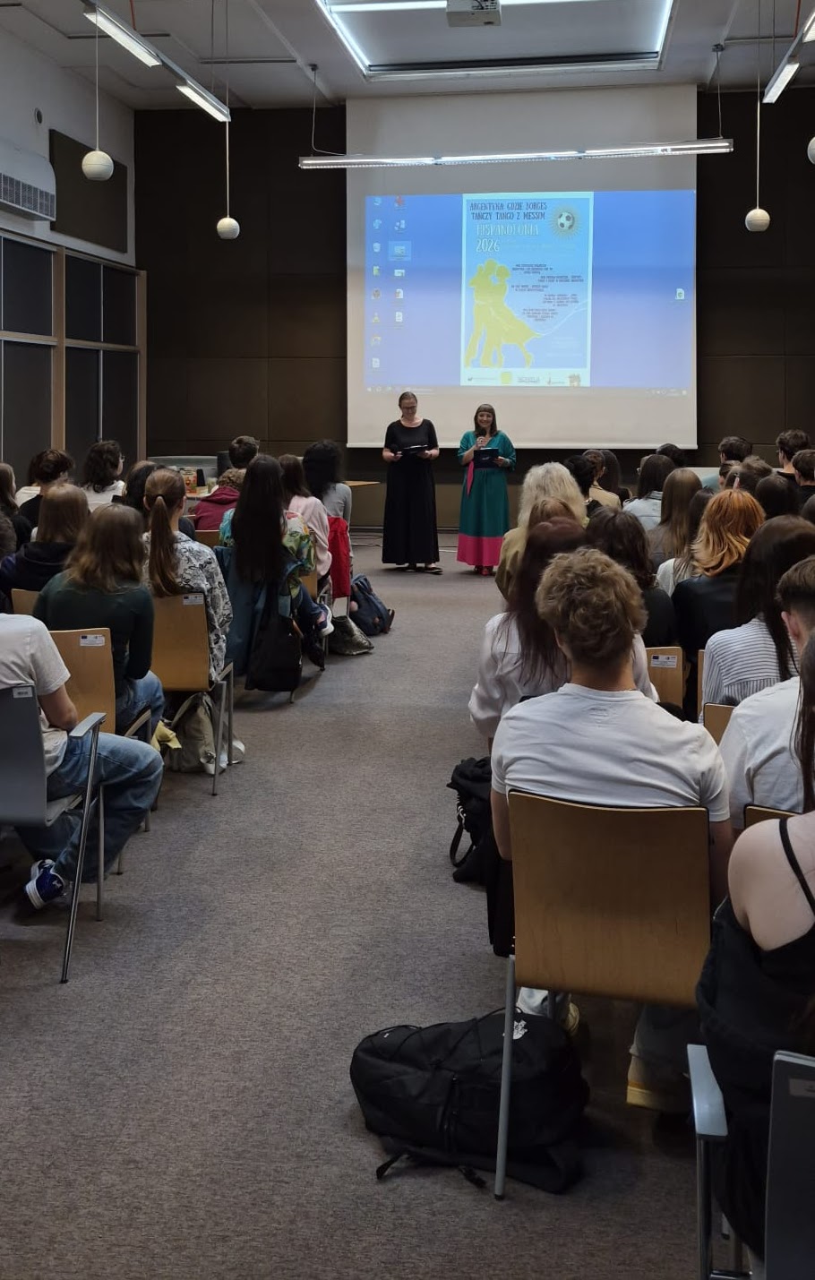 Koordynatorki Hispanofonii mgr Magdalena Sędek i dr Aniela Kucharska