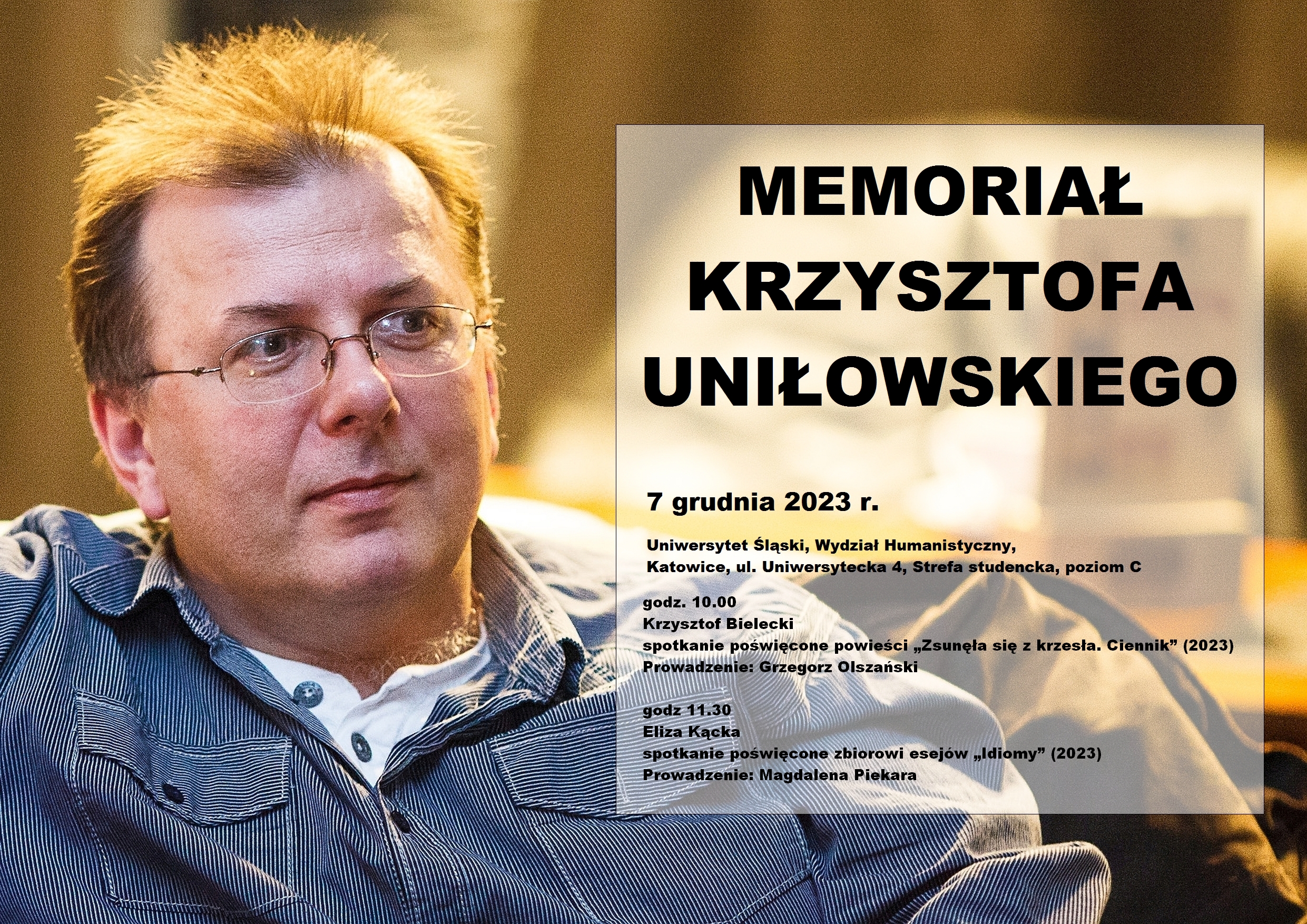 grafika informująca o memoriale, w tle zdjęcie Krzysztofa Uniłowskiego