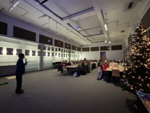 członkowie koła podczas spotkania świątecznego