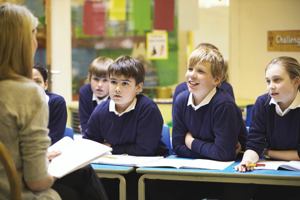 dzieci w trakcie lekcji