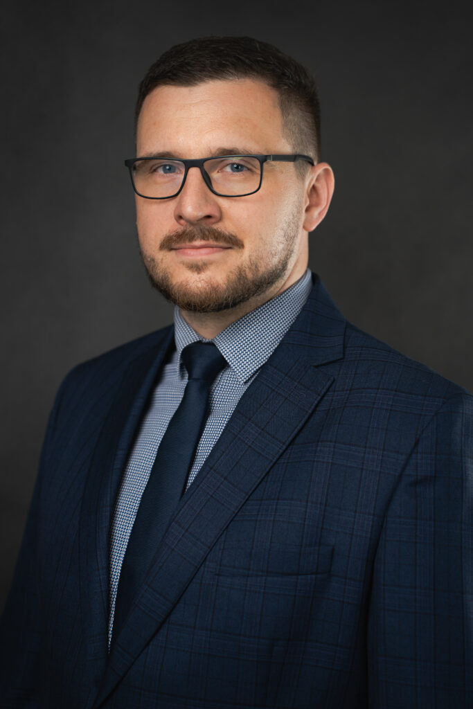 dr Łukasz Jach, prof. UŚ