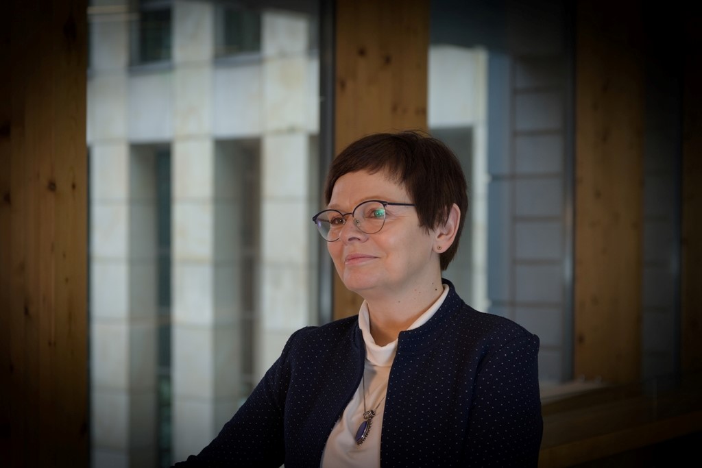 dr hab. Beata Elcer-Nocoń, prof. UŚ