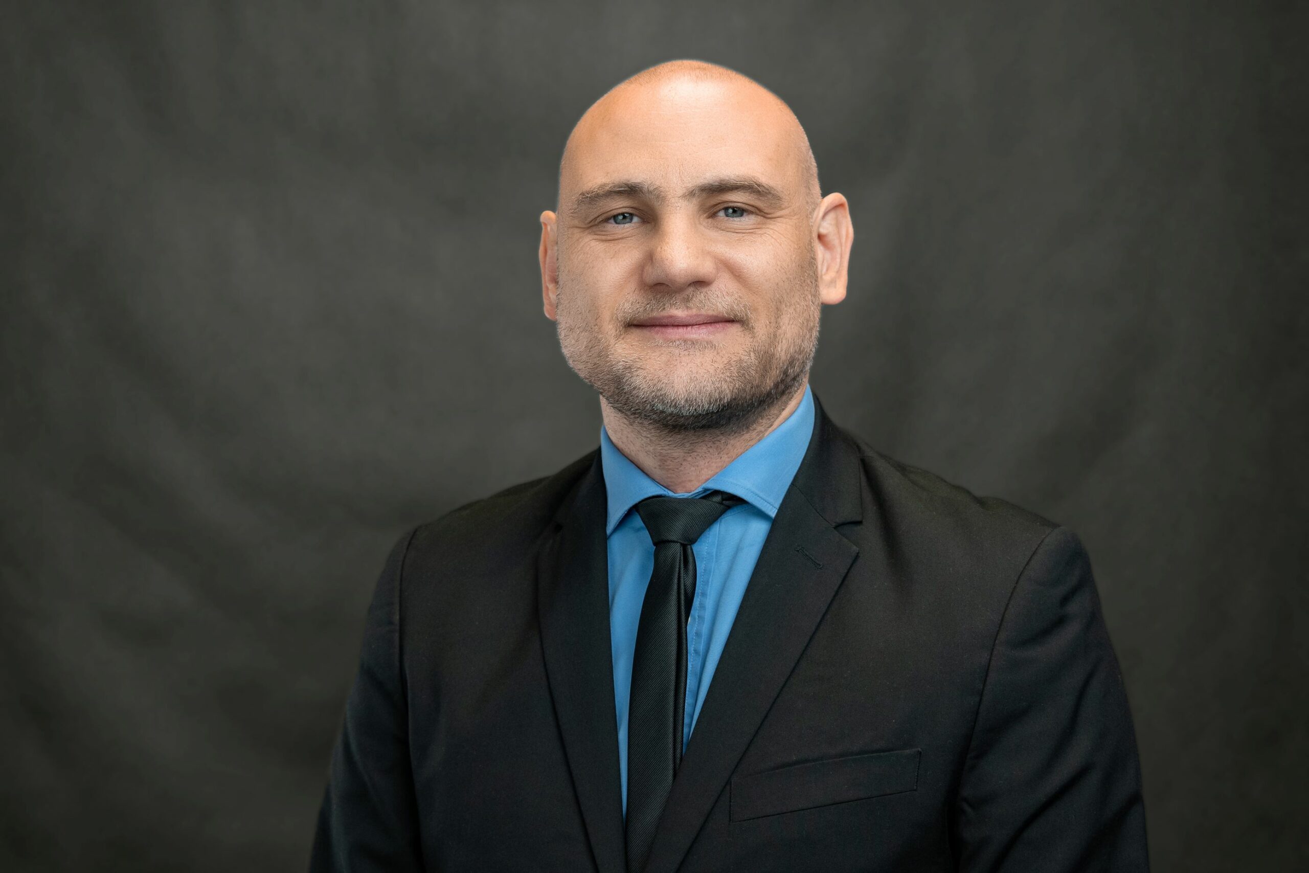 Adrian_Robak zdjęcie portretowe