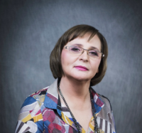 Ewa Orodzka-Mazur-zdjęcie portretowe