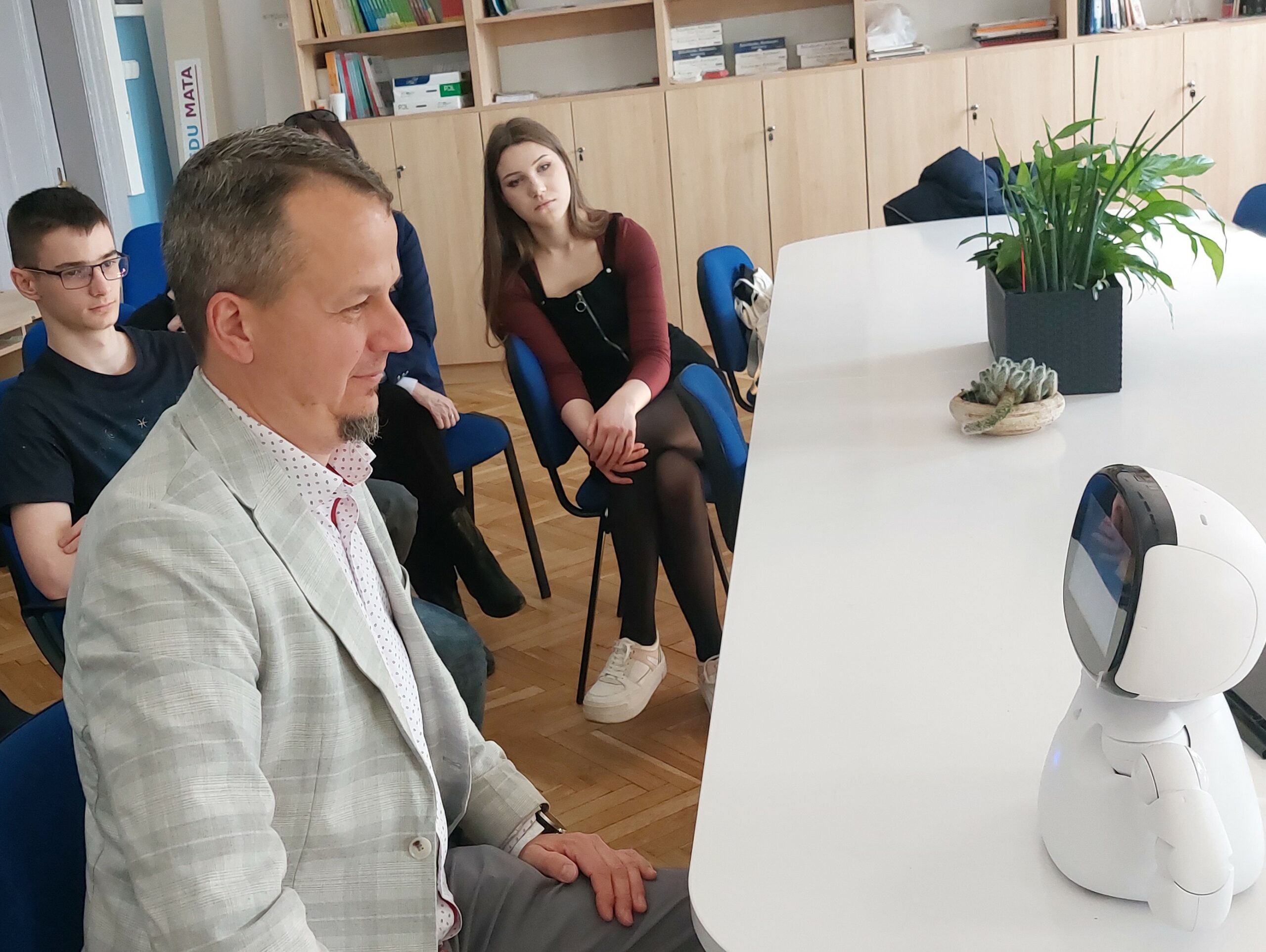 Seminarium Naukowe: Technologie cyfrowe dla innowacyjnego przygotowania nauczycieli czynnych i przyszłych